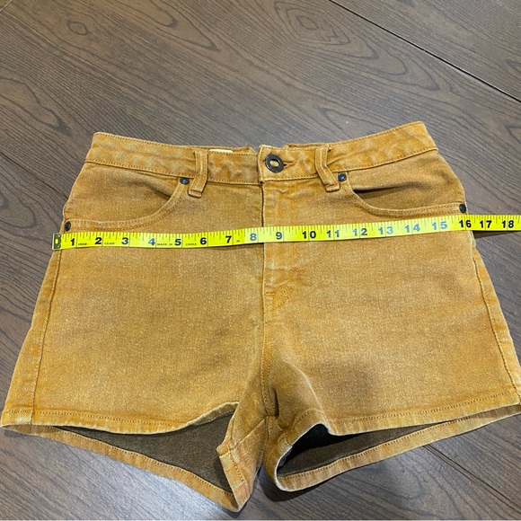 Volcom sz 7 “what the twill” high waited shorts. Mustard color,perfect condition - Picture 2 of 12